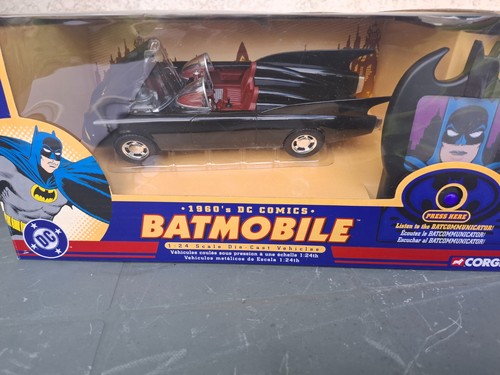 Batmobile corgi dc comics - batmobile,