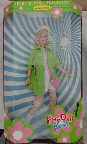 Far out barbie twist - twist, n