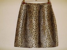 Jupe courte en velours motif