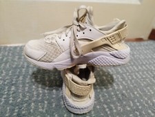 Sneakers Nike Air Huarache - Taille 38,5 : Confort et Style Inégalés
