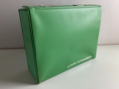 Petite valise vintage vert - petite,