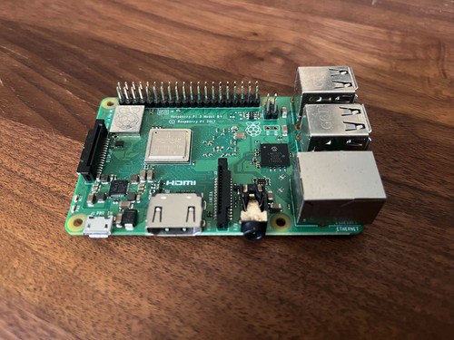 Raspberry model cpu - pi,
