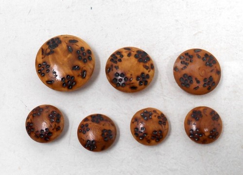Lot boutons anciens bois - lot,
