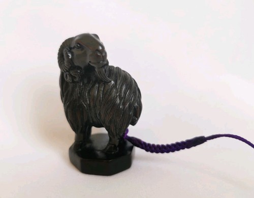 Tagayasan netsuke signé - tagayasan,