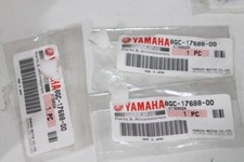 3x MACHOIRE pour YAMAHA VENTURE PHAZER .Ref: 8GC-17688-00 * NEUF NOS ORIGINAL