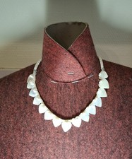 ancien collier en nacre travaillée objet ethnique tribut Nouvelle Calédonie