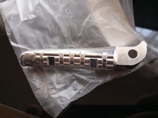 cale pied arrière gauche