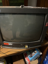 LG CB-20K40X TV with VHS Cables and Original TV Remote Used