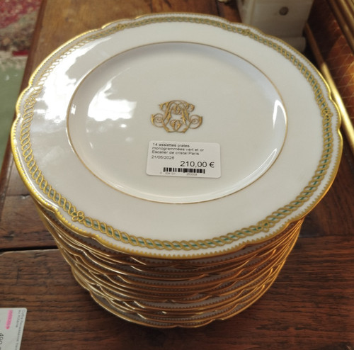 Assiettes plates - 14,