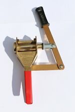  BOUCHONNEUSE SANBRI  EN