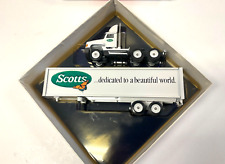 Scott’s Lawn Care Products 1999 Winross 1/64th Scale Truck Model