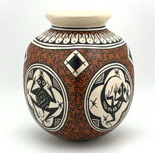 Mata Ortiz Pueblo – Unique Square-Walled Olla Pot - Nancy Heras Cota de Martinez