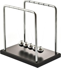 RED5 Newton's Cradle Pendule