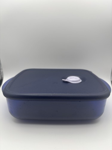 Tupperware vent serve medium - tupperware, n