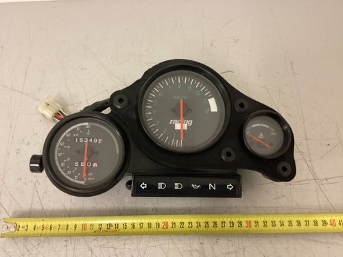 Aprilia 2002 tableau - 50, de
