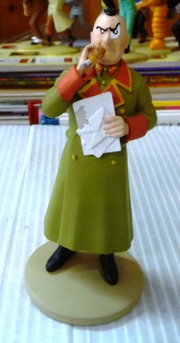 Figurine tintin le - tintin, colonel