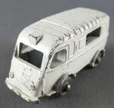 CIJ ref M6 Renault truck 1000 kg ambulance white micro-miniatures