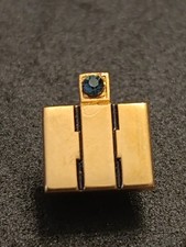 pin's boutonniere IH