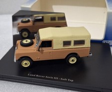 (8) Land Rover Serie III 1971 Sand Color 1:43 Universal Hobbies UH 1522 SUPERB!!
