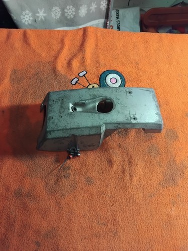 Capot couvercle moteur