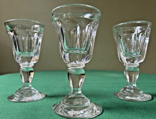 Lot de 3 verres à pied