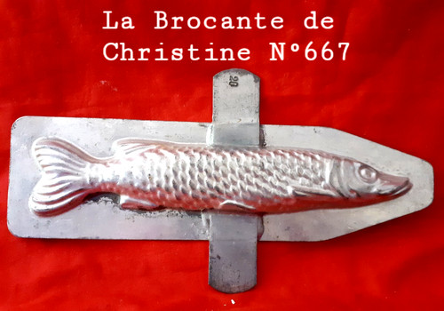 667 ancien moule - ancien, a