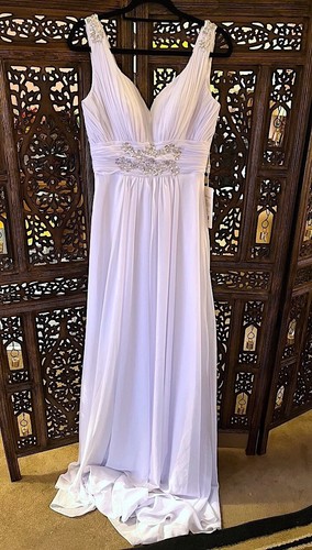 Nwt mingda dress white v - nwt,