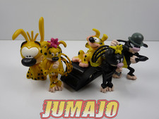 FIG92 lot 5 figurines PVC