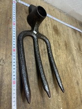 croc de jardinage  outil ancien jardin, agriculture Réf N.8 C