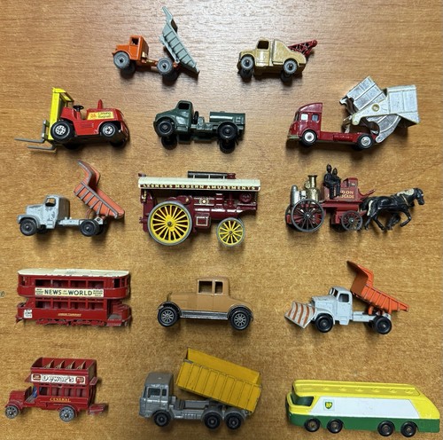 Lot véhicules miniatures - de,