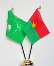 Ensemble de drapeaux de table