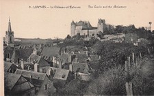 37 LUYNES LE CHATEAU ET L EOLIENNE