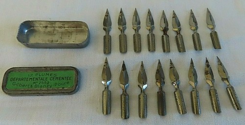 Ancienne boite métallique - , 16