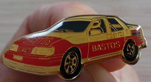 Pin rallye voiture ford - pin's,