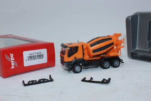 Herpa 310000 iveco trakker - iveco,