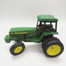 Ertl John Deere 4960 MFWD Tractor Duals Diecast 1/16 Green - READ