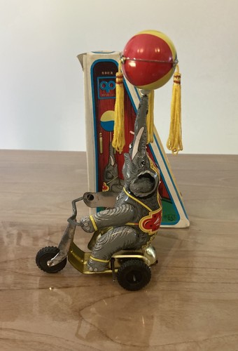 éléphant tricycle avec - tricycle,