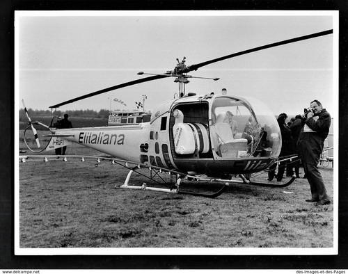 Bell helicopter 47j2 - helicopter,