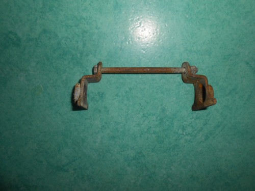 Fixation complète pare - , moteur
