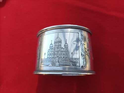 Rond serviette argent russe