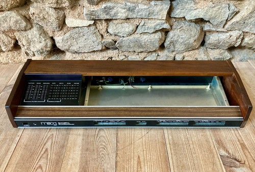 Moog satellite 5330 - 5330, complete