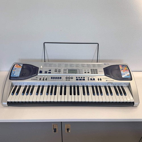 Casio piano keyboard - casio,