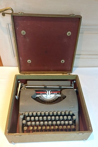 Ancienne machine ecrire en - ancienne,