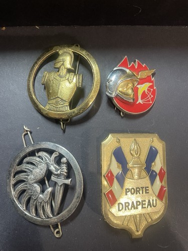 Lot insignes militaire - 4,