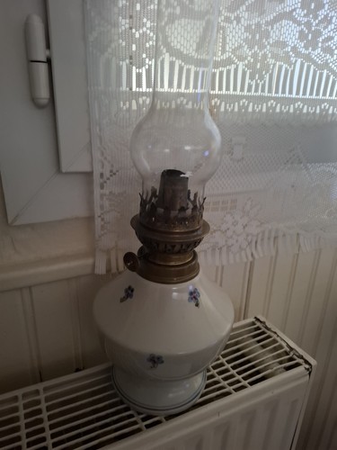 Lampe pétrole ancienne - lampe, à