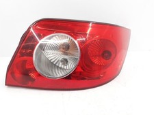 Feu arriere principal droit