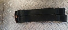 Attache ceinture arriere
