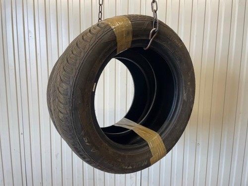 Pneu 215 r16 v autres - 97,