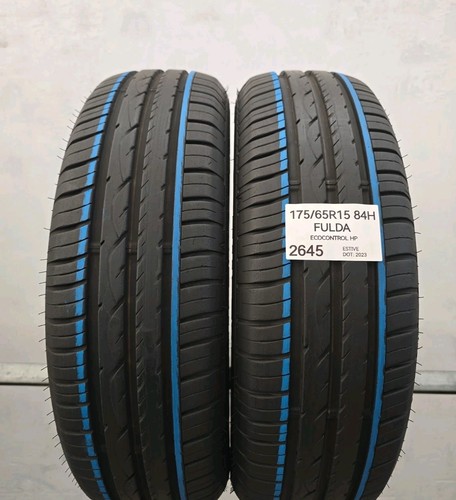 Pneus été 175 r15 84 - 2,