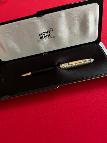Stylo bille montblanc - à,